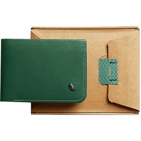 Bellroy hide and seek wallet